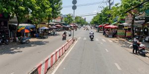 [D2637] Nhà Mặt Tiền Kinh Doanh Sầm Uất Sát Chợ Đầu Mối Hóc Môn – Giá 22.x Tỷ