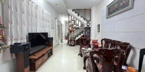 Bán nhà đường số 8, Linh Trung, Thủ Đức, TP HCM. DT105m2, 3 tầng, SHR. Giá 10.4