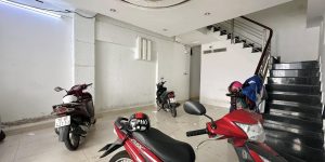 20 TRIỆU/ THÁNG -TÂY TỰU - CỔNG ĐH CÔNG NGHIỆP HN  LÔ GÓC  Ô TÔ ĐỖ  52M² x 5T