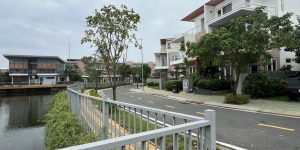 BÁN BIỆT THỰ 3 MẶT TIỀN VIEW HỒ 3 TẦNG - 120m2 - SHR  Khu đô thị Dragon Village