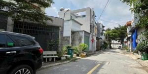 Nhà 2 tầng Quận 12 - 60m2 có sân thượng, vị trí thuận tiện, giá chỉ nhỉnh 4 tỷ,