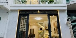 NHÀ 2 TẦNG MỚI 100% FULL NỘI THẤT XỊN - 40M2 HẼM Ô TÔ NGAY MẶT TIỀN LUÔN GIÁ