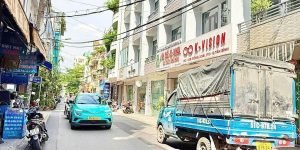 Bán Nhà Mặt tiền Đồng Xoài - giao Hoàng Hoa Thám, K300, 4,3x4,5m, 5 Tầng - 3PN,