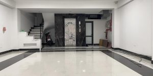 Mời thuê nhà nguyên căn 8 tầng tại 11 Thái Hà. LH 0929236669