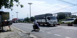 Nhà MẶT TIỀN LÔ GÓC đẹp RỰC RỠ. Đường Mỹ Hưng. Bao rẻ Nhứt Mỹ Tho. TG cũ.
