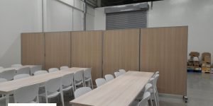VÁCH NGĂN DI ĐỘNG CÓ BÁNH XE – LINH HOẠT MỌI KHÔNG GIAN