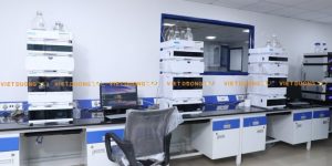 Bàn thí nghiệm đặt máy HPLC, bàn thí nghiệm đặt máy sắt ký, phòng thí nghiệm