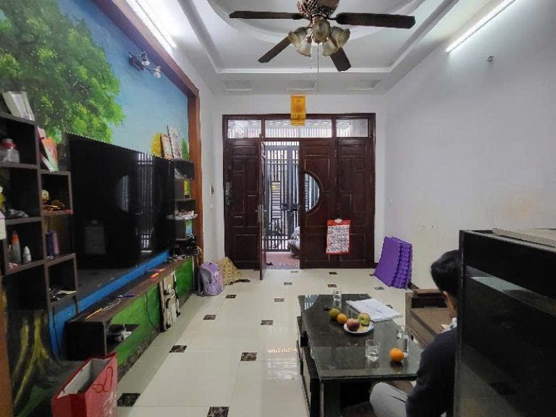 ban-nha-vinh-hung-5-tang-long-lanh-o-ngay-hoang-mai
