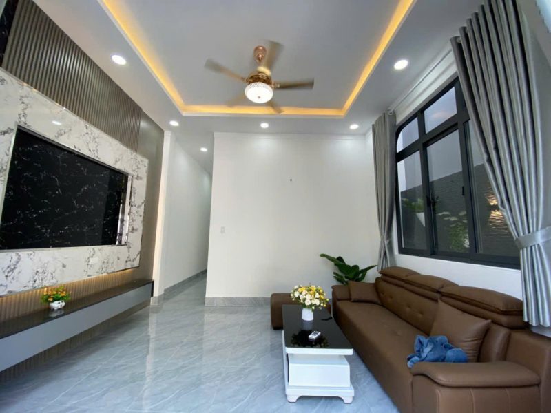 -nha-moi-hoan-thien-hem-xe-hoi-7-cho-ap-long-hoa-a-p-dao-thanh-