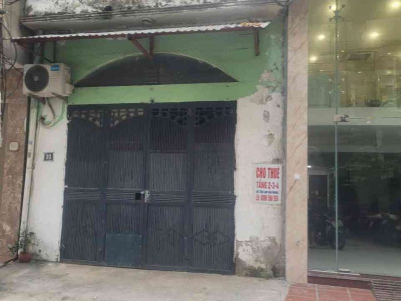 nguyen-van-cu-o-to-lui-cua-9-ty-50m-nha-c4-ban-dat-tang-nha-long-bien