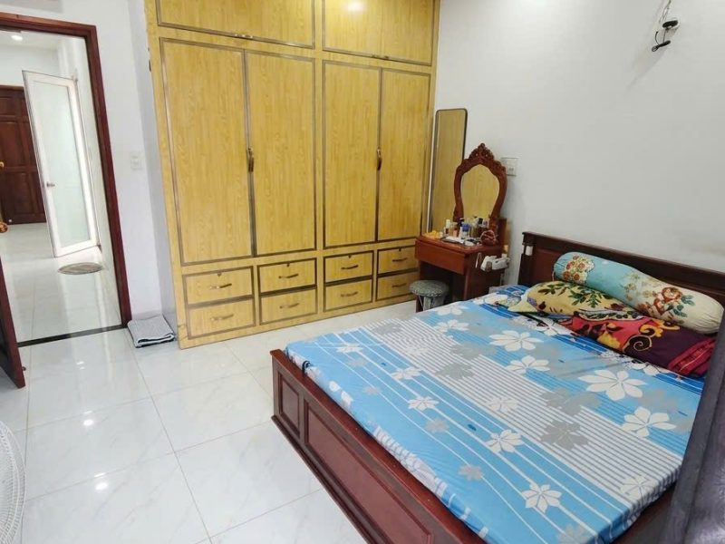 duong-8m-xe-tai-thong-sat-mat-tien-thoai-ngoc-hau-gan-80m2-4-tang-9-3-ty