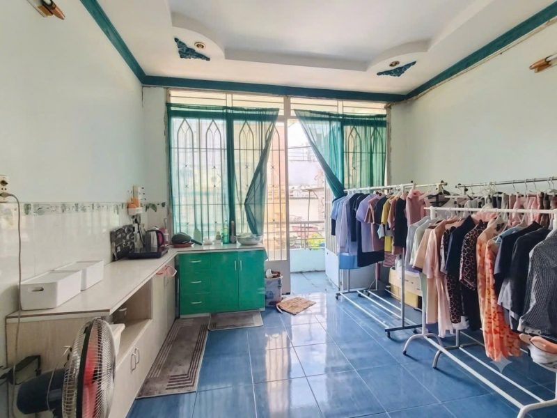 hem-xe-hoi-7m-thoai-ngoc-hau-90m2-vuong-dep-3-tang-8-phong-ngu-chi-9-ty