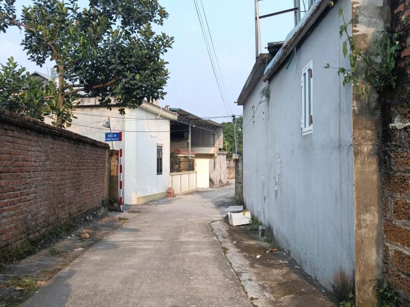 dat-thon-thuong-thuong-lam-79m2-oto-do-1-75-ty-my-duc