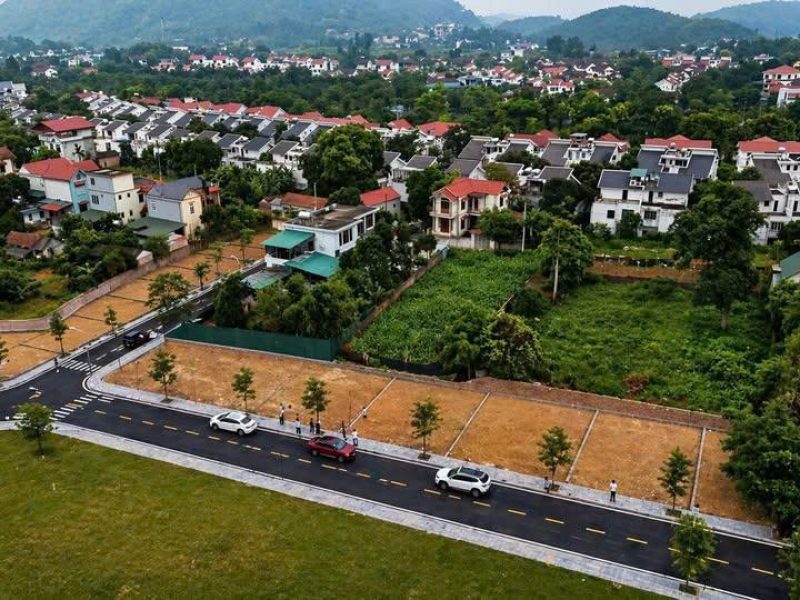 dat-sat-dai-hoc-quoc-gia-canh-tuyen-metro5-hoa-lac