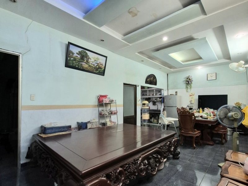 ban-nha-mat-tien-nguyen-van-qua-cach-truong-chinh-1km-6-9x35m-cap-4-ha