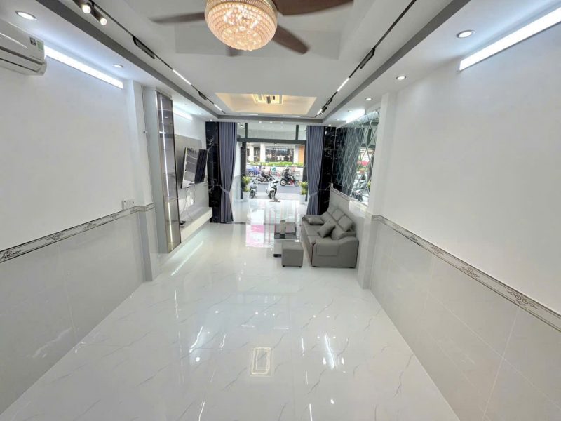giam-1-ty-mat-tien-khu-vip-sieu-dep-nguyen-oanh-phan-van-tri-khu-kinh