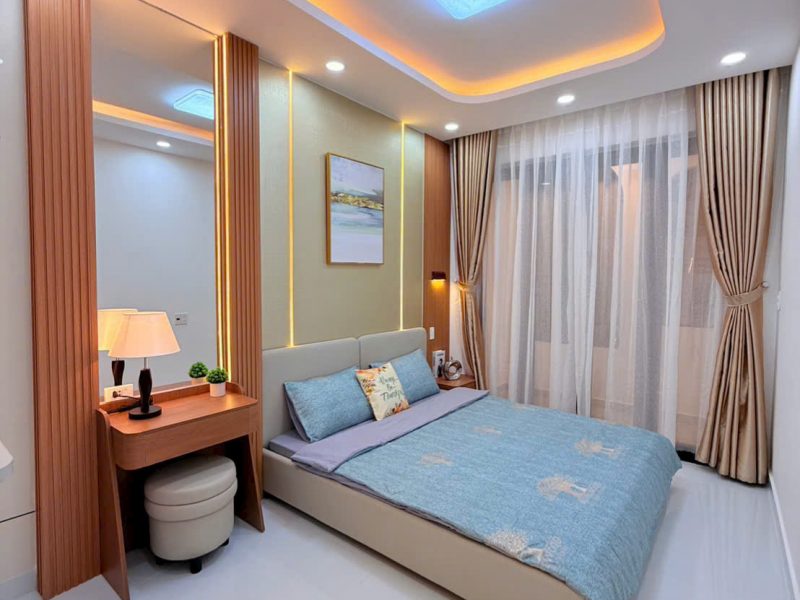 gan-phan-xich-long-hem-xe-hoi-van-kiep-khu-kinh-doanh-nhon-nhip