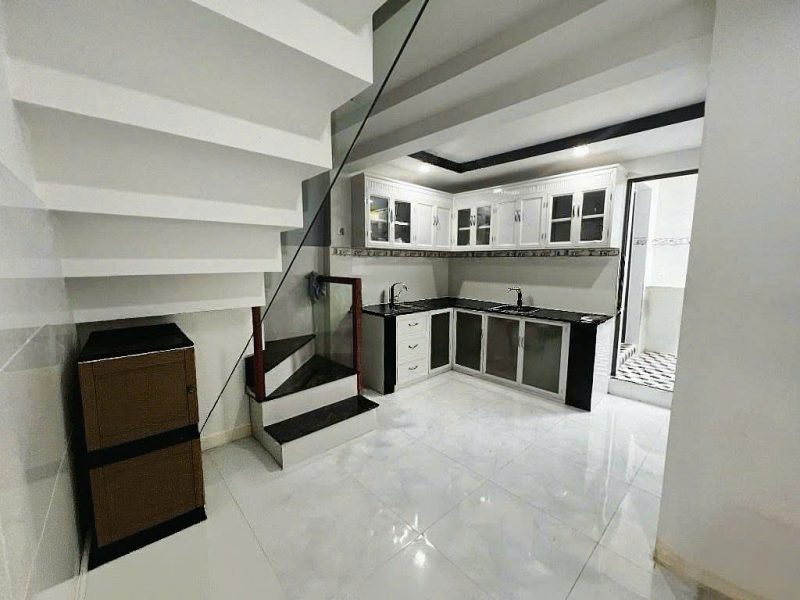 nha-pho-khu-van-phuc-city-61m2-nhinh-5-ty-khu-vuc-co-nhieu-chung-cu-tien