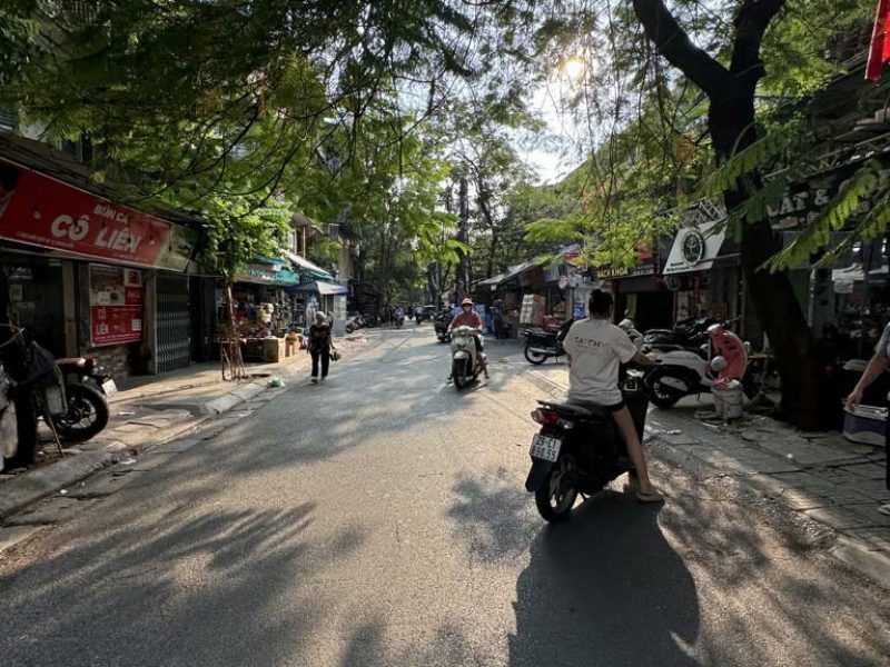 giam-chao-2-ty-ta-quuang-buu-can-ban-130m-dat-via-he-o-to-dung-do-kinh-doanh-hai