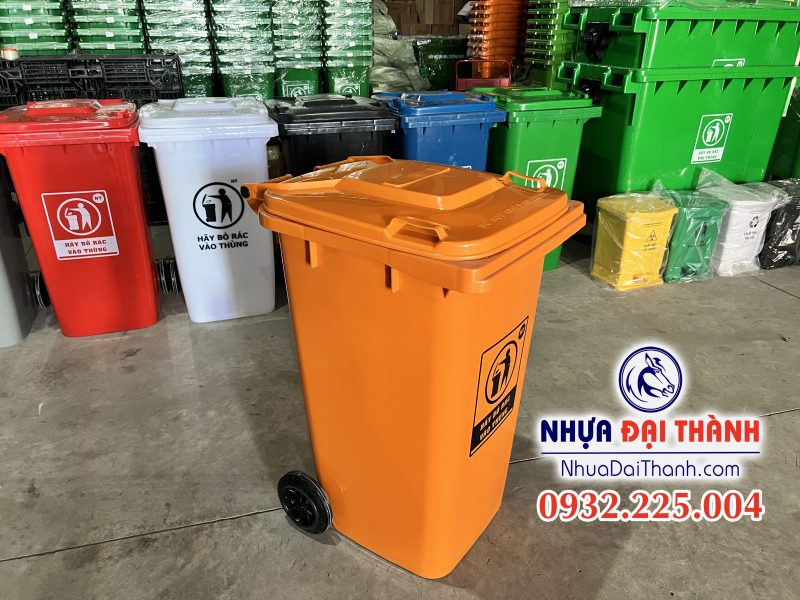 thung-rac-nhua-hdpe-240-lit-chat-luong-nhua-dai-thanh
