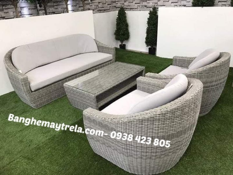 sofa-nhua-gia-may-ngoai-troi