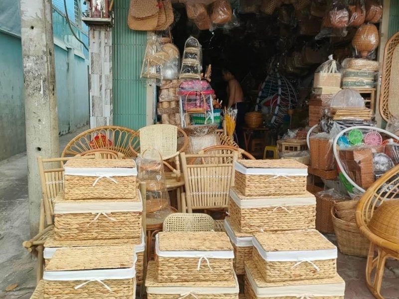 ruong-dung-do-chu-nhat-may-tre-dan