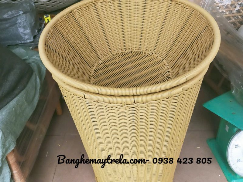 ro-trung-trai-cay-sieu-thi-may-nhua