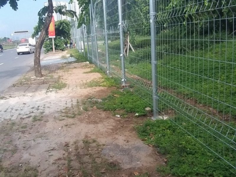 hang-rao-luoi-thep-phi-5-o-100x200-ma-kem-nhung-nong