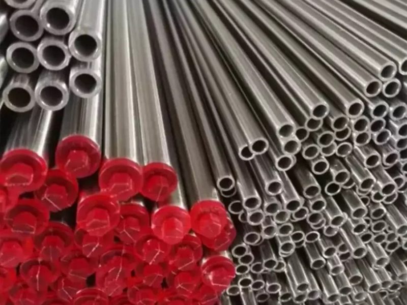 ong-thep-phi-nho-duoi-10-unico-steel