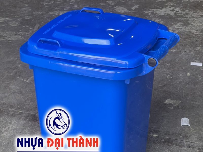 thung-rac-nhua-60-lit-hdpe-nguyen-sinh-mau-xanh-duong