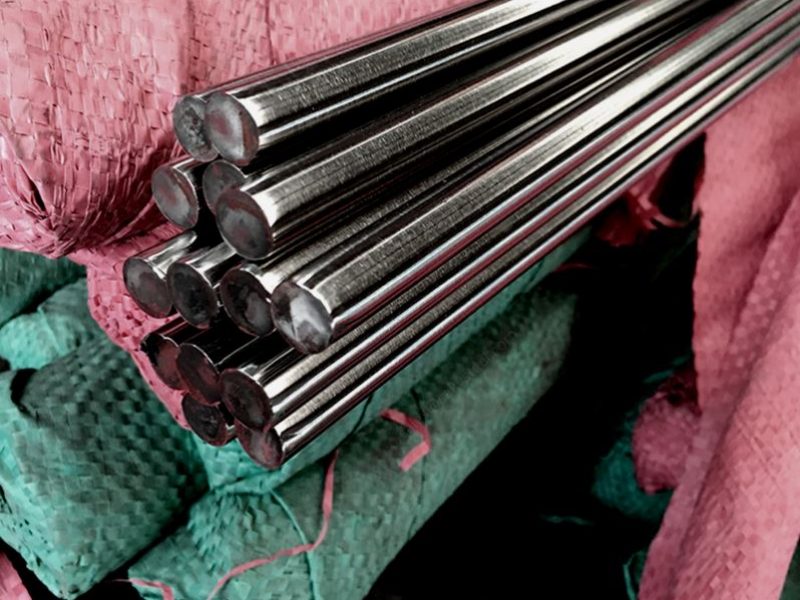 lap-tron-dac-inox-cung-cap-boi-unico-steel