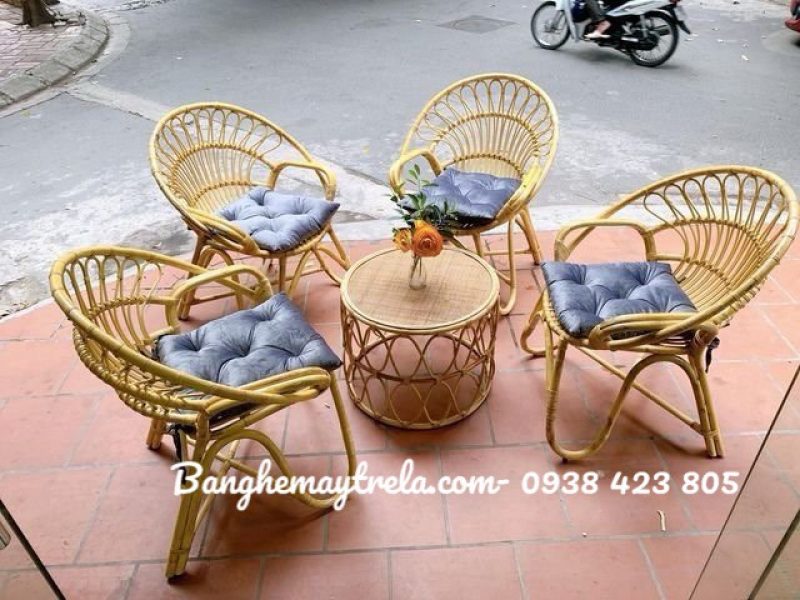ghe-may-tu-nhien-duoi-cong-nho-doc-sach
