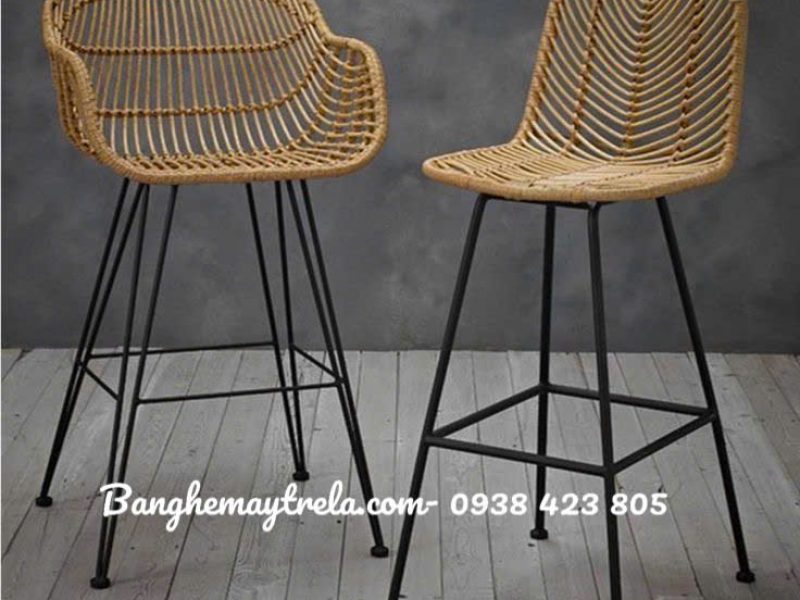 ghe-quay-bar-chan-sat-nhua-gia-may