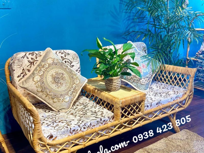 ghe-may-doi-kem-ban-phong-cho-spa