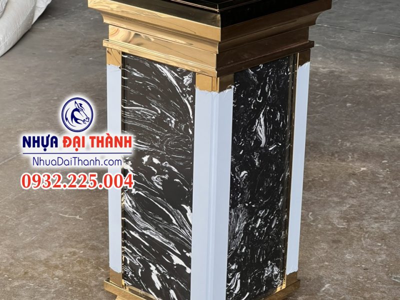 thung-rac-da-hoa-cuong-co-de-cua-ben-sang-trong