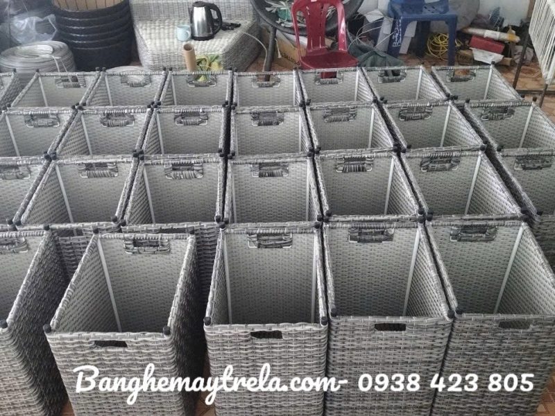 khay-dung-do-chu-nhat-gia-may