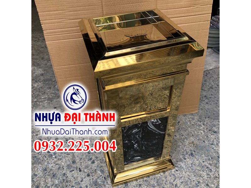 thung-rac-da-hoa-cuong-co-de-cua-ben-sang-trong