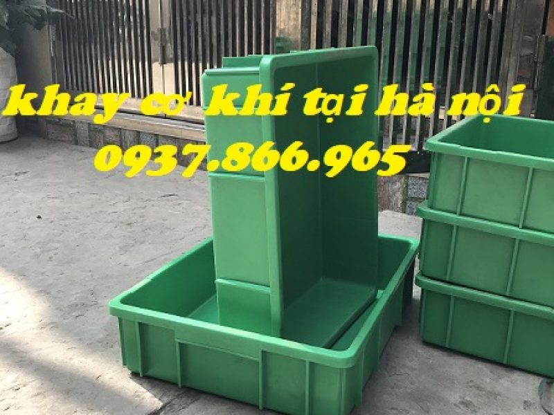 ban-thung-co-khi-tai-ha-noi-song-nhua-dung-trong-nha-xuong-thung-nhua-trong-ra