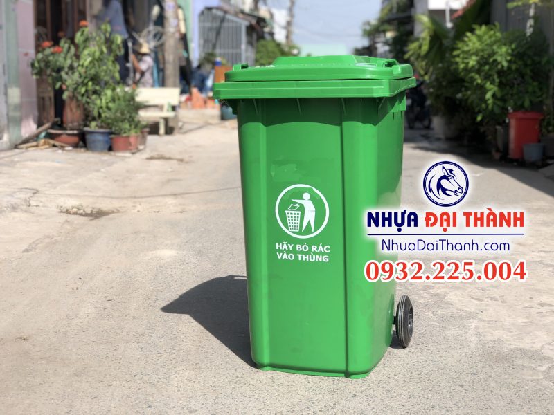 thung-rac-240-lit-xanh-la-day-15kg-chat-luong