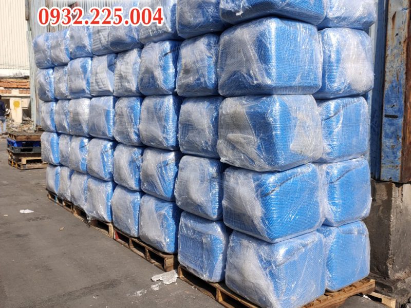 thung-cho-hang-composite-mau-sac-theo-yeu-cau