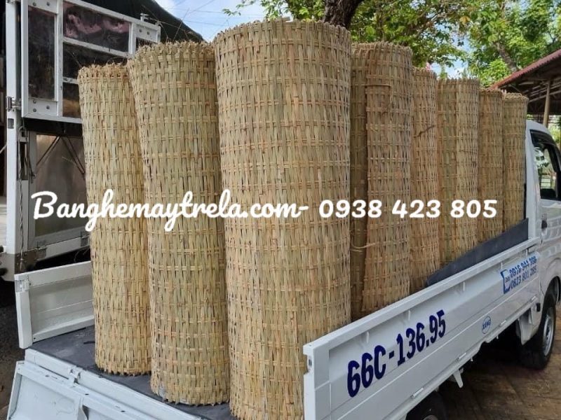 cot-tre-lam-trang-tri-op-tran-gia-re