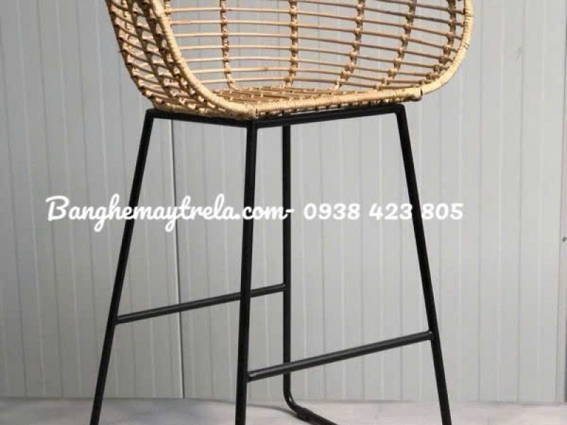 ghe-quay-bar-chan-sat-may-nhua