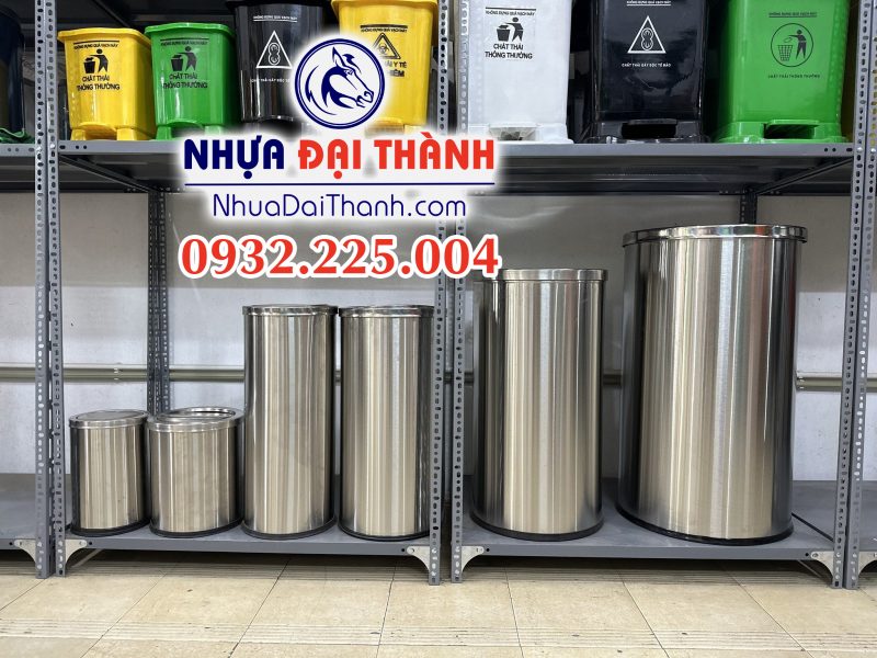 thung-rac-inox-nap-lat-tron-lat-vuong-sang-trong-tien-dung