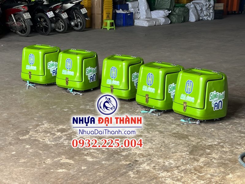 thung-cho-hang-du-kich-co-nhua-composite-mau-sac-theo-yeu-cau