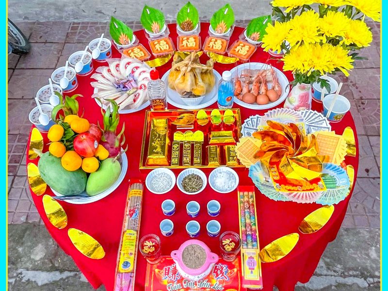 y-nghia-bo-tam-sen-bieu-tuong-su-thieng-lieng-hoa-hop-tren-mam-cung