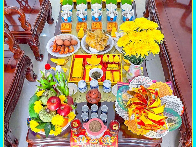 y-nghia-hu-gao-muoi-nuoc-tren-mam-cung-vao-nha-moi-la-gi