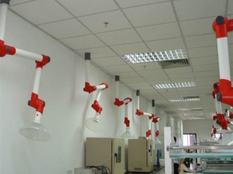 voi-sen-khan-cap-emergency-shower-and-eye-wash-phong-thi-nghiem
