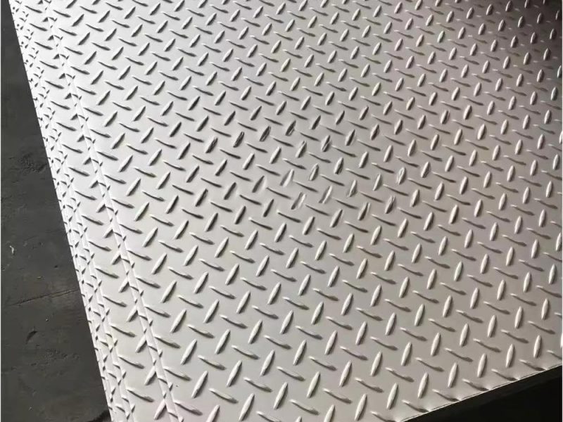 tam-inox-dap-gan-304-304l