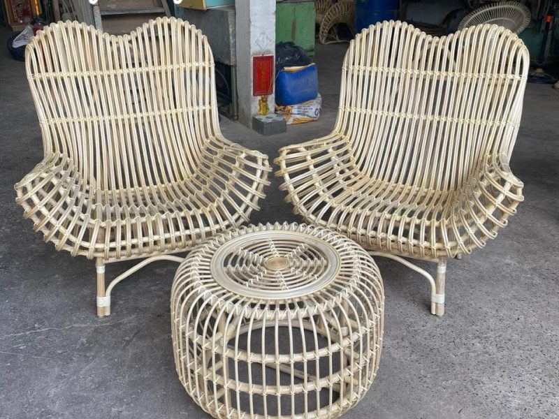 ghe-banh-may-tre-dan-ngoi-thu-gian