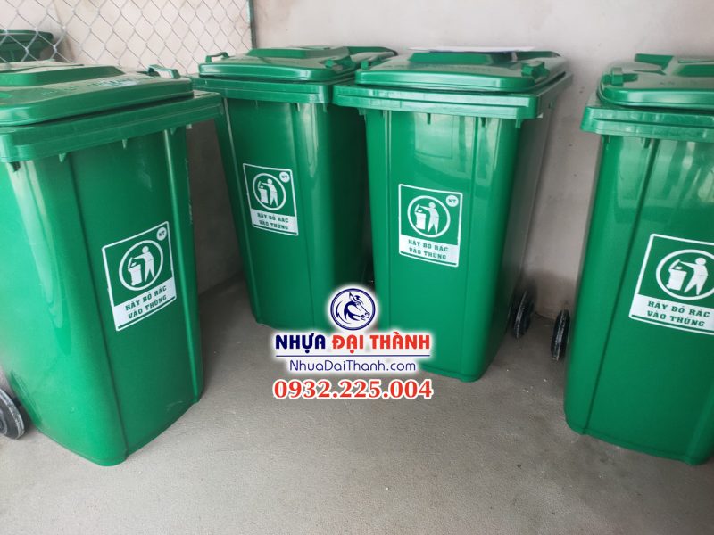 thung-rac-nhua-240-lit-loai-day-13kg-nhua-dai-thanh
